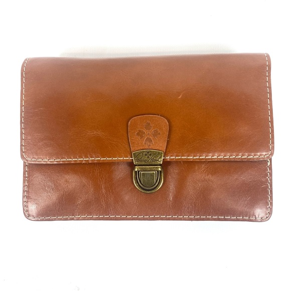Patricia Nash Lanza Crossbody Organizer
Tan w crossbody strap and wristlet - NWT - Picture 7 of 17